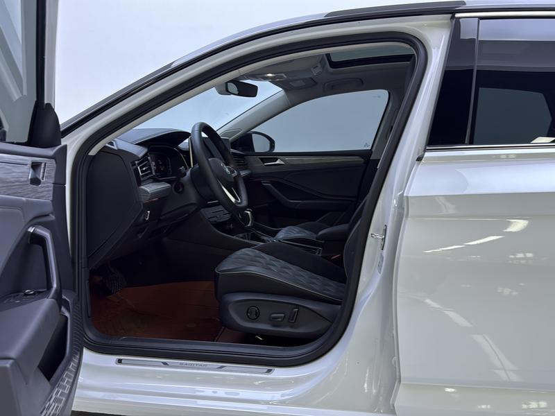 Volkswagen Sagitar 2025