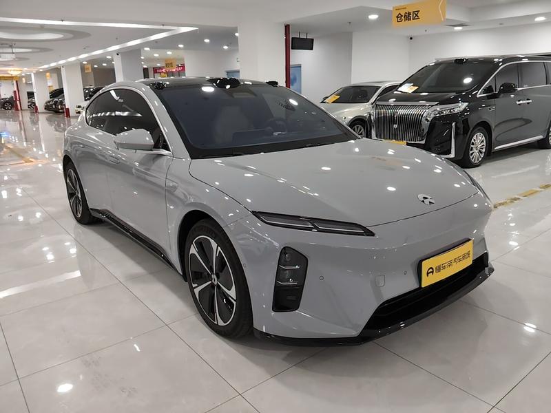 NIO NIO ET5 2025