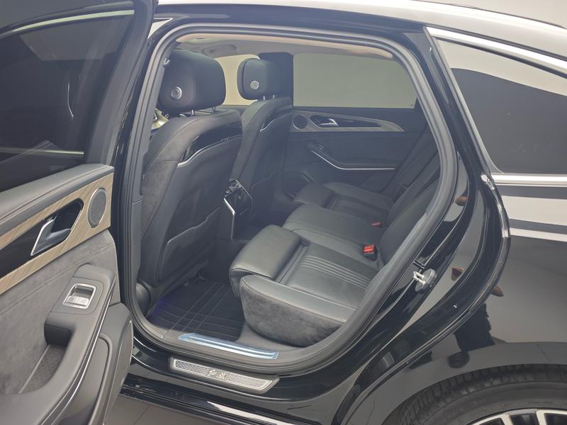 Hongqi Red Flag H9 2020