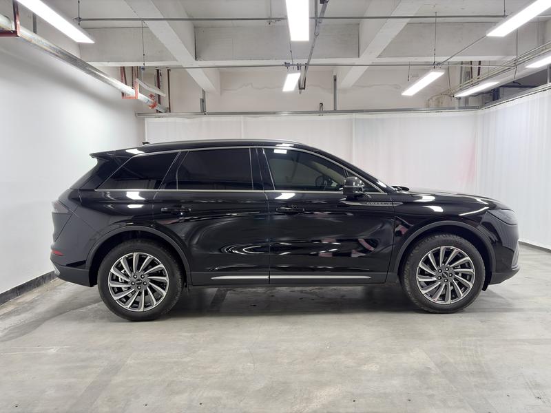 Lincoln adventurer 2024