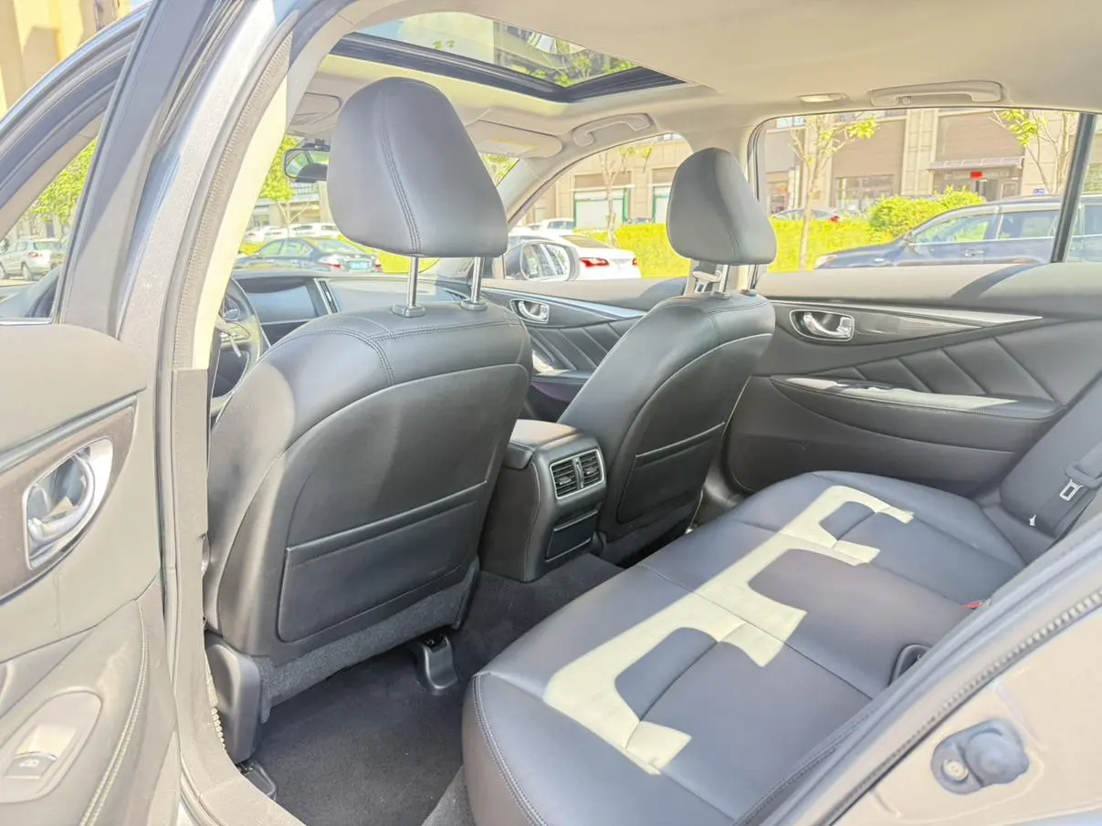 Infiniti Infiniti Q50L 2.0T Comfort Edition