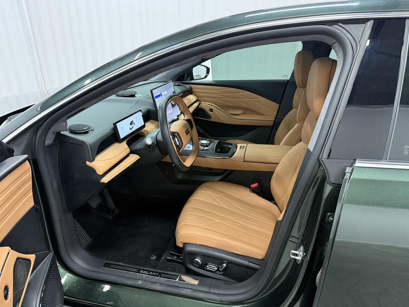 Geely Galaxy Galaxy Star Shine 8 PHEV 2025