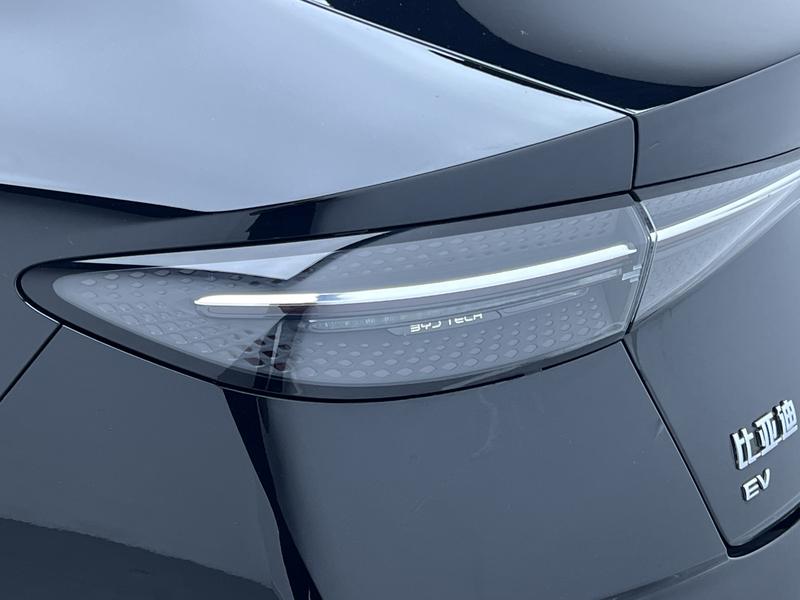 BYD seal 2025