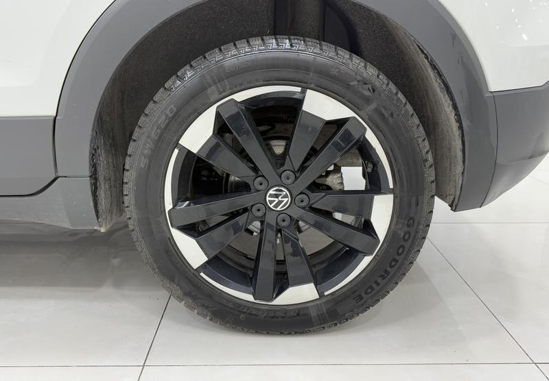 Volkswagen Explore Shadow 2021