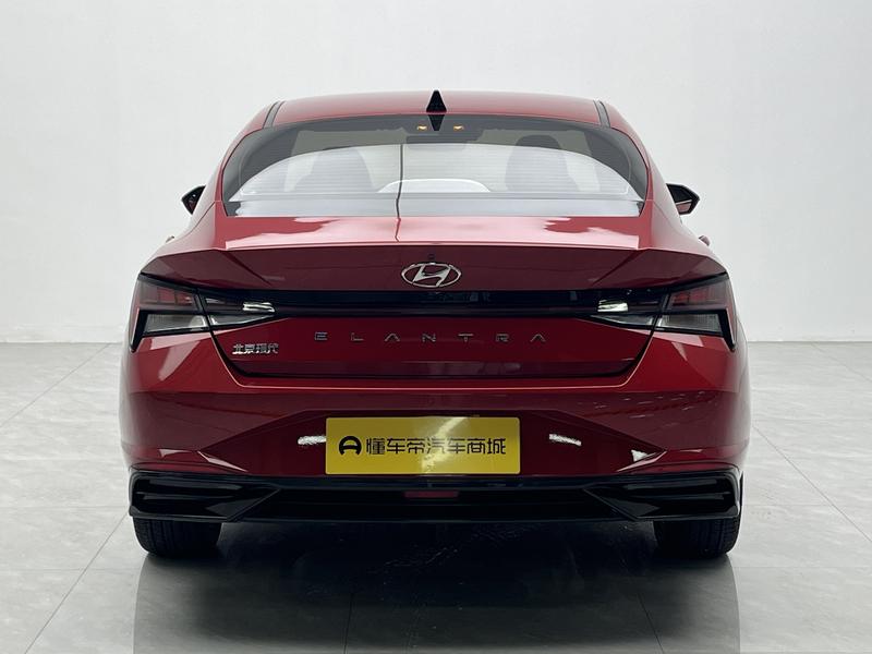 Hyundai Elantra 2021