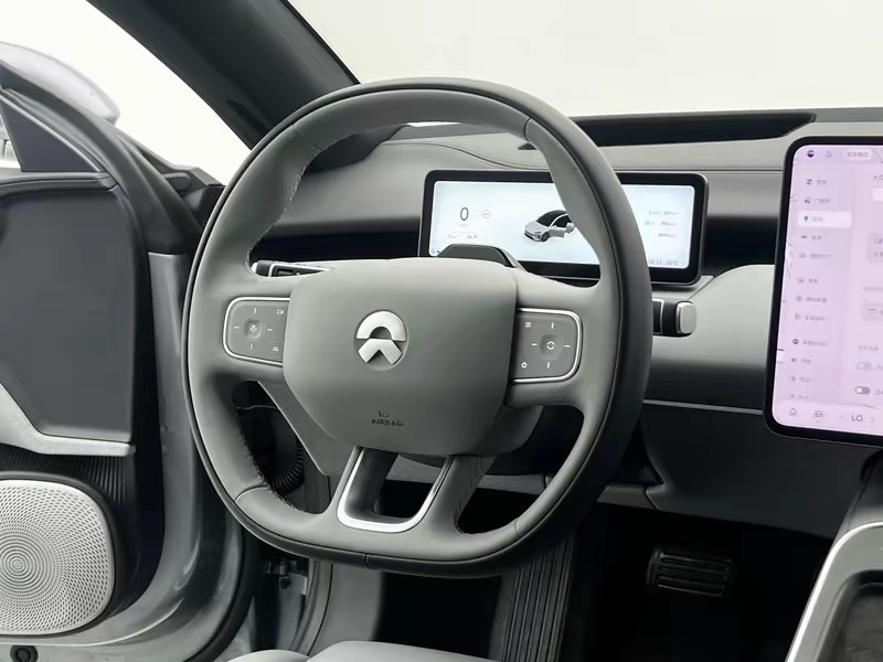 NIO NIO ET5 2025