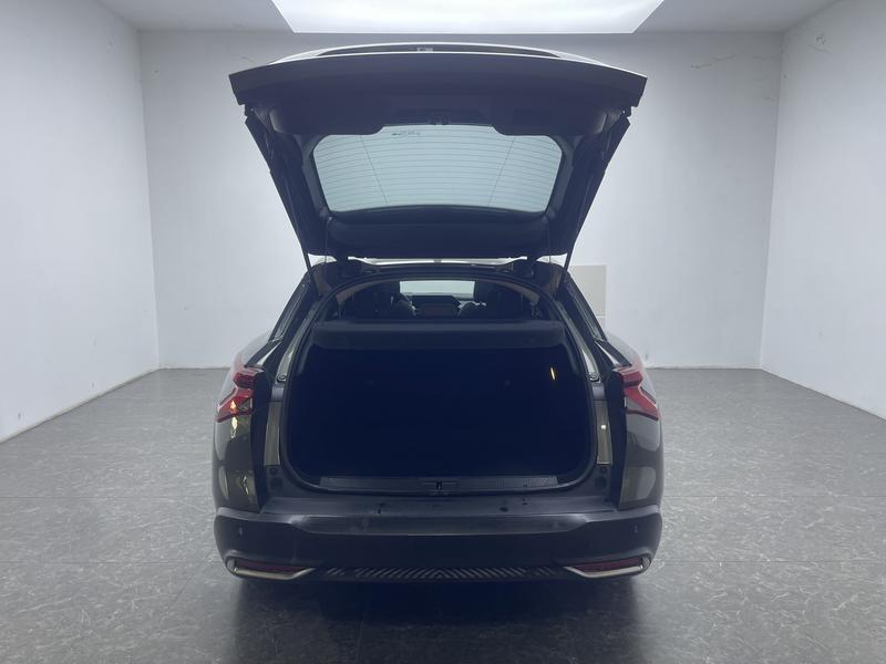 Citroen Versailles C5 X 2021