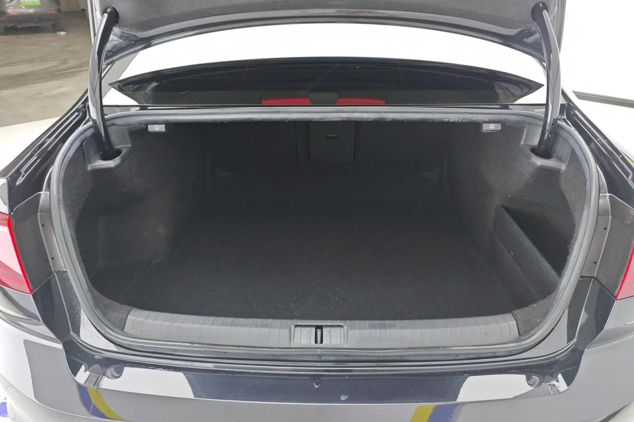 Volkswagen Magotan 2 million commemorative edition 330TSI DSG Luxury models