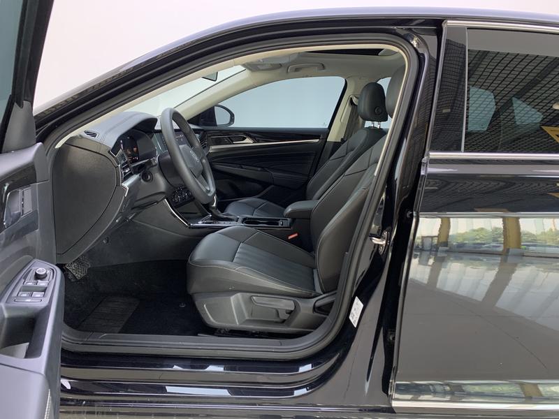 Volkswagen Passat 2023