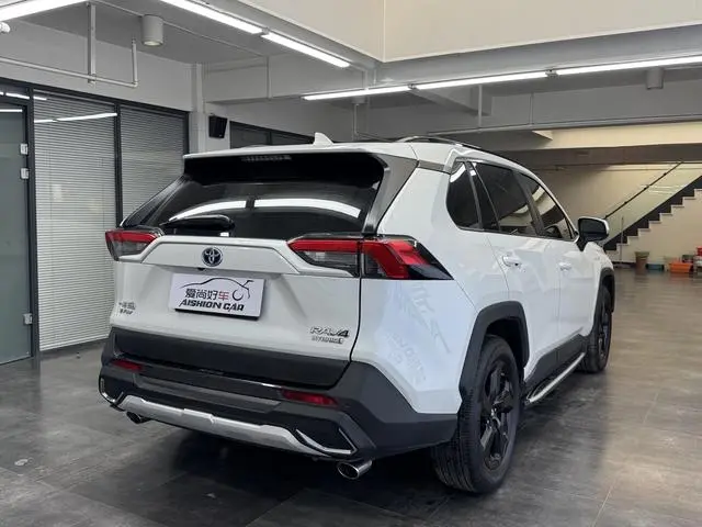 TOYOTA RAV4 Rongfang Dual-engine 2.5L CVT four-wheel drive Elite Plus edition