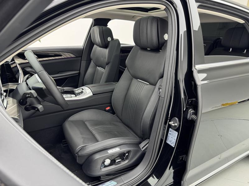 Hongqi Red Flag H9 2020