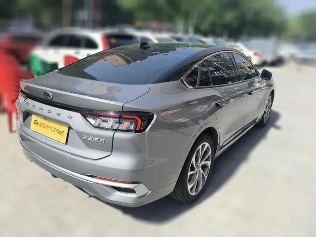 Ford Mondeo EcoBoost 245 Extreme Type