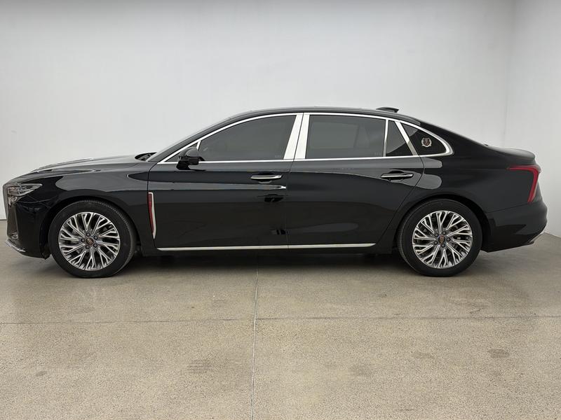 Hongqi Red Flag H5 2024