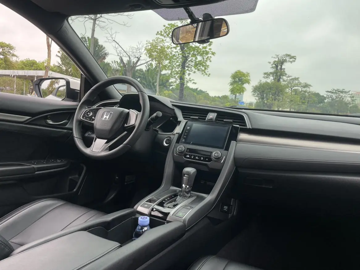 Honda Civic HATCHBACK 220TURBO CVT cutting-edge control