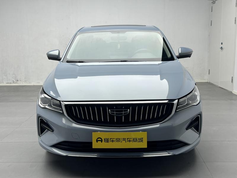 Geely Emgrand 2023