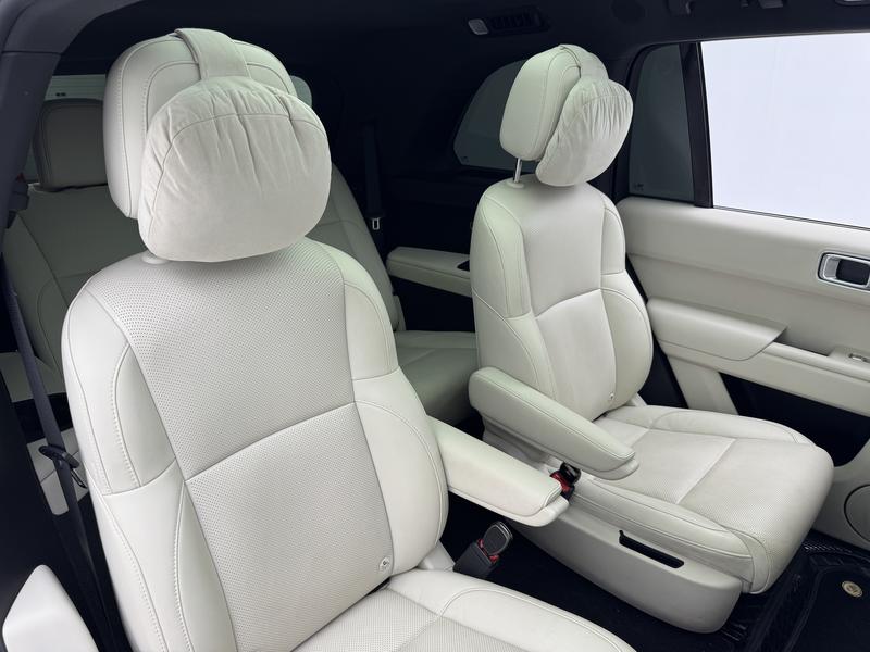 Li Auto Ideal L8 2024