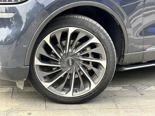Lincoln Flying home 3.0T V6 four-wheel drive Executive Edition