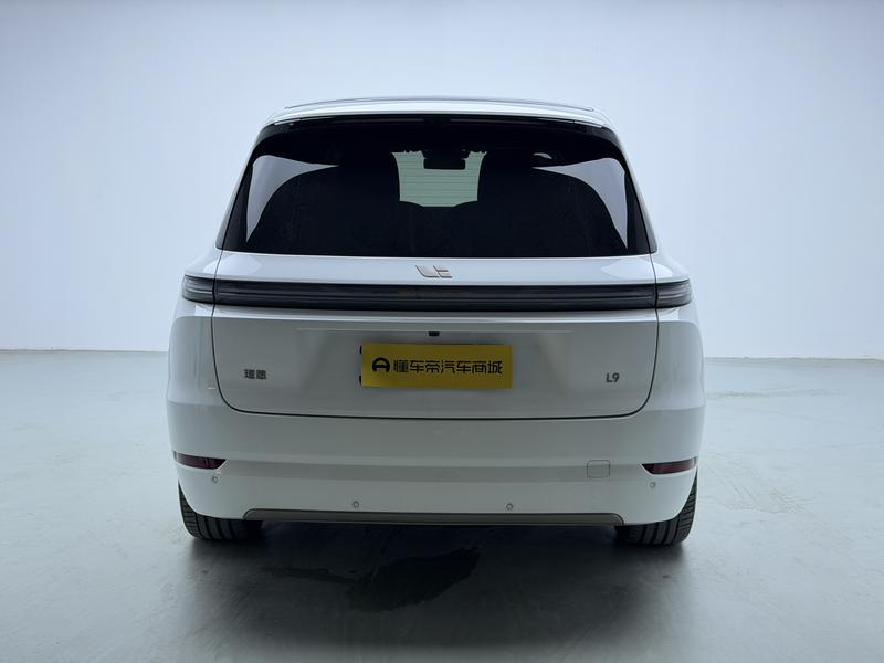 Li Auto Ideal L9 2025