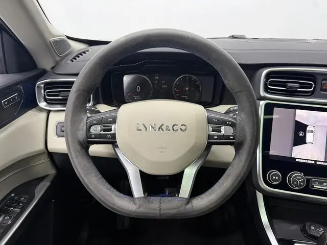 LYNK & CO Lynk 01 2.0T two-wheel drive Yao Pro version country VI
