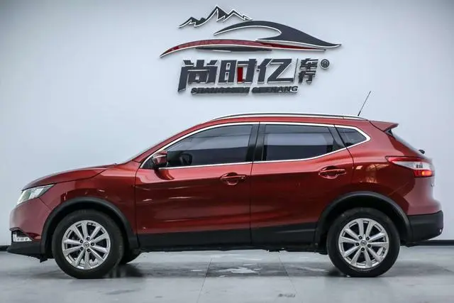 Nissan Qashqai 2.0L CVT Elite Edition Country V
