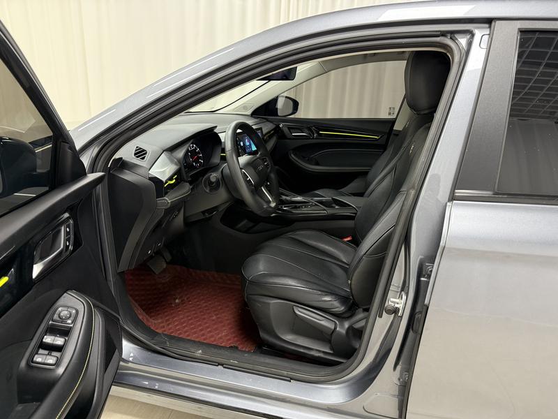 Roewe Roewe i5 2021