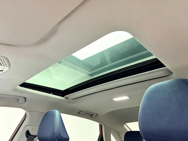 Geely Emgrand 2022