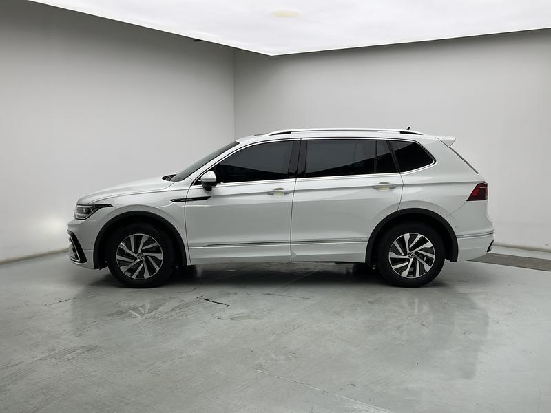Volkswagen Tiguan L PHEV 2023