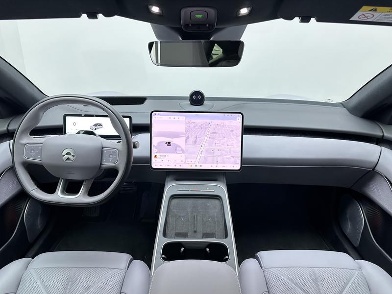 NIO NIO ET5 2025
