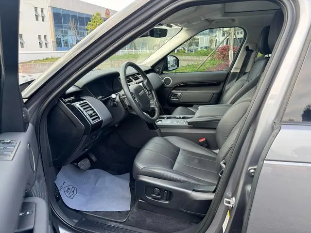 Land Rover discover 2.0T SE
