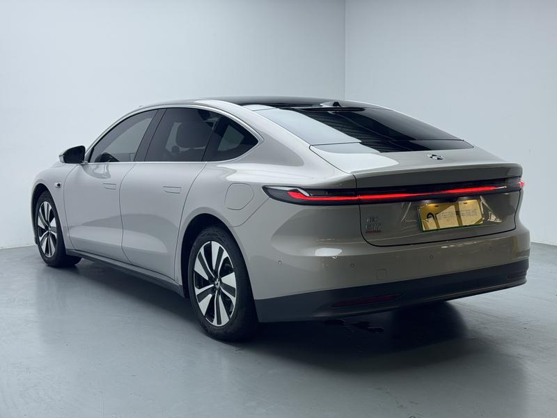 NIO NIO ET7 2021