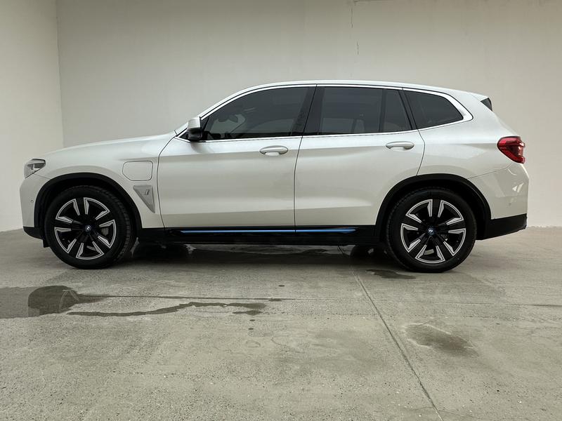 BMW BMW iX3 2021