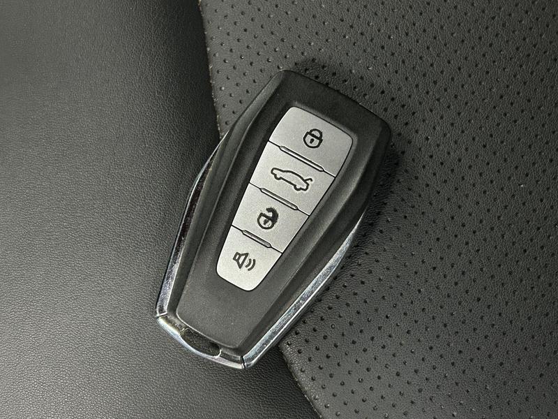 Geely Emgrand 2019