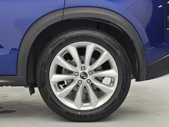 Infiniti Infiniti QX50 2.0T two-wheel drive fashion version