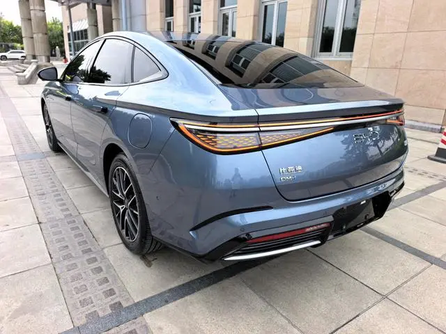 BYD Seal DM DM-i 1.5T 121KM flagship type