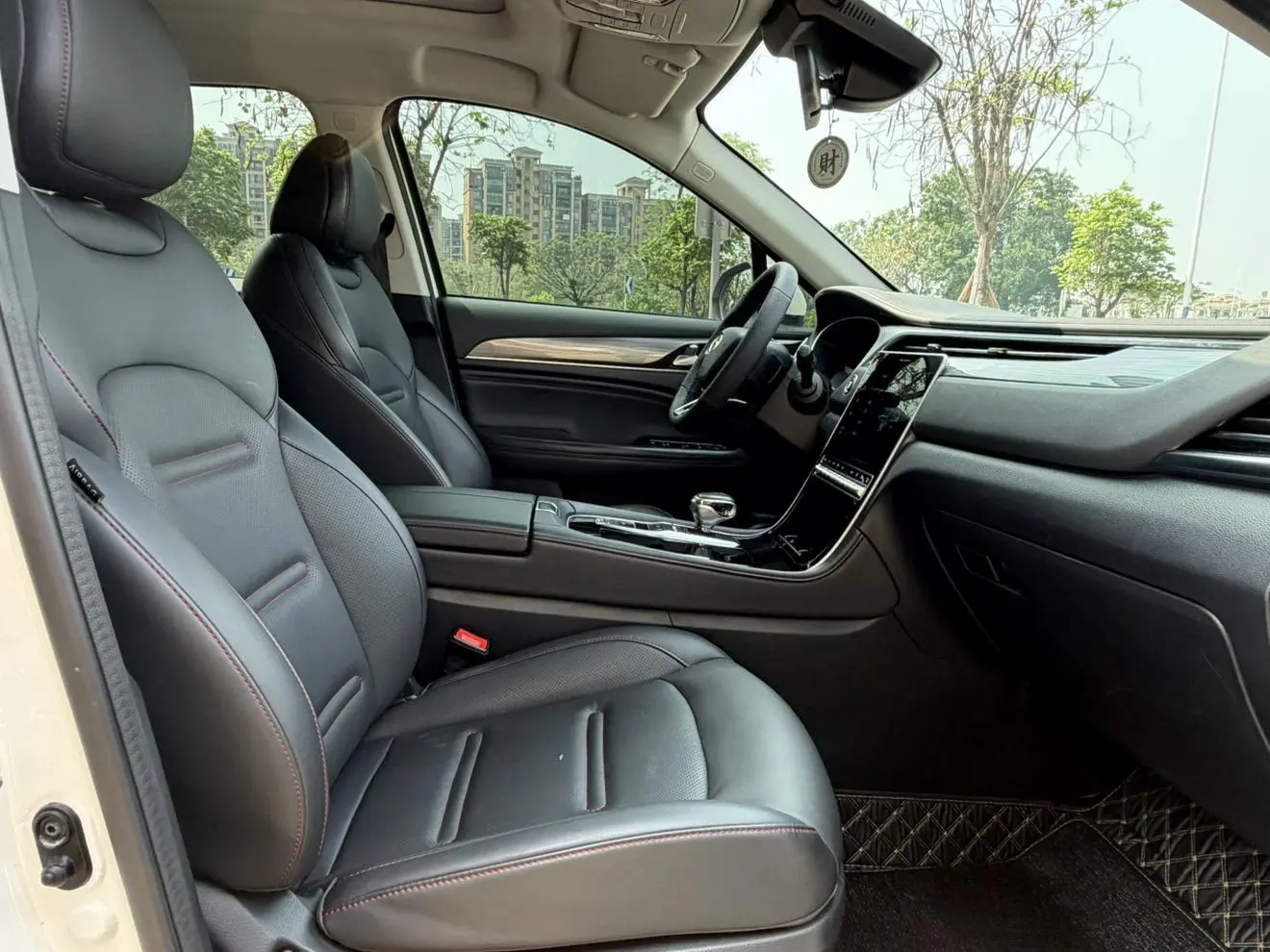 GAC Trumpchi GS4 PLUS 270T automatic star version