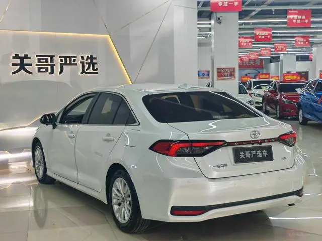 TOYOTA Asian lion 2.0L Premium Edition