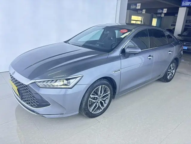 BYD Qin PLUS DM DM-i 55KM flagship type