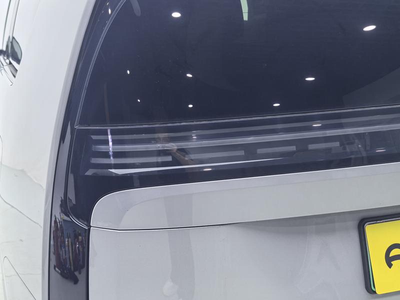 Li Auto Ideal MEGA 2024