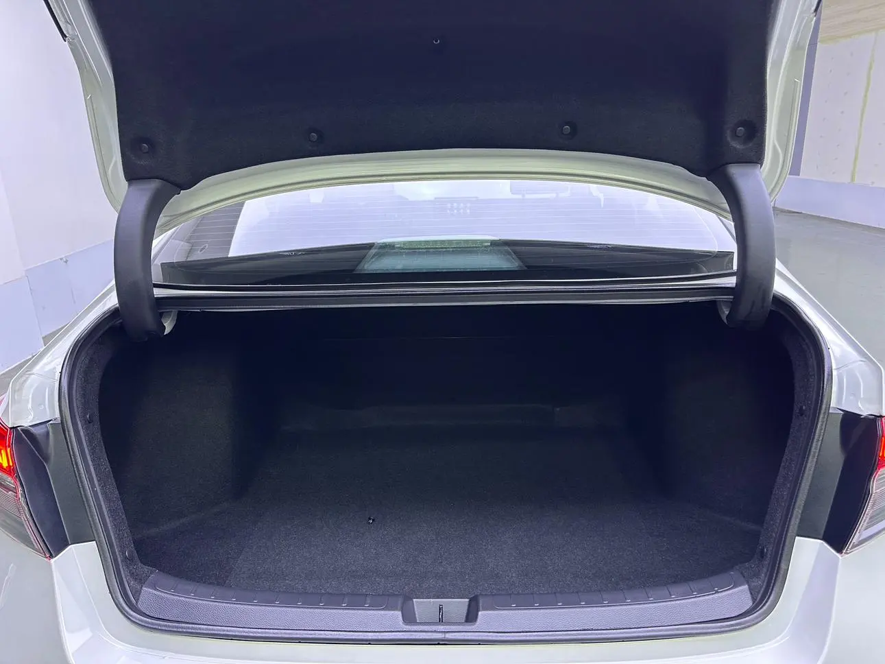 Honda Civic 240TURBO CVT combustion version