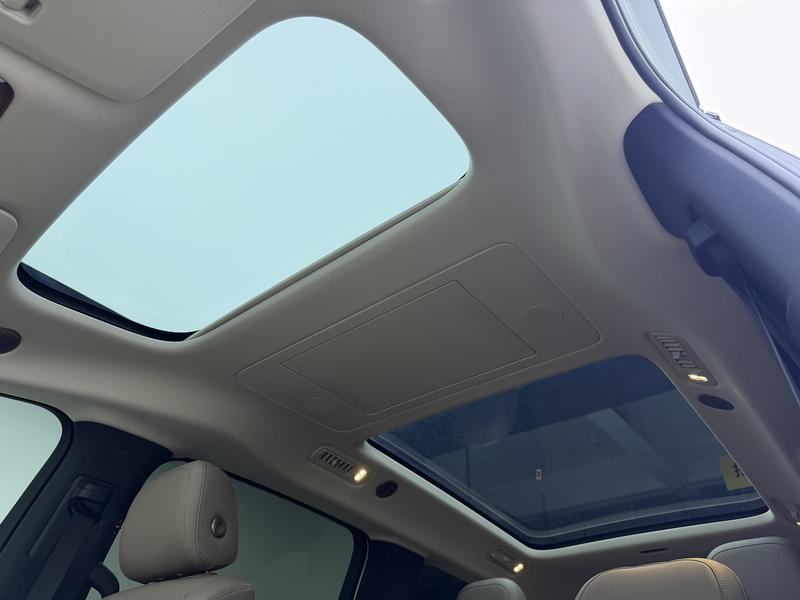 Li Auto Ideal MEGA 2025