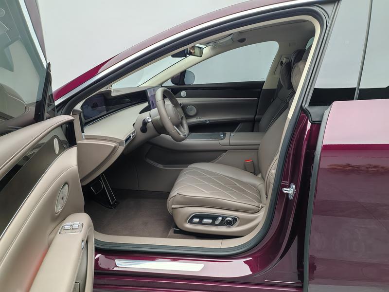 Luxeed Xiangjie S9 2025
