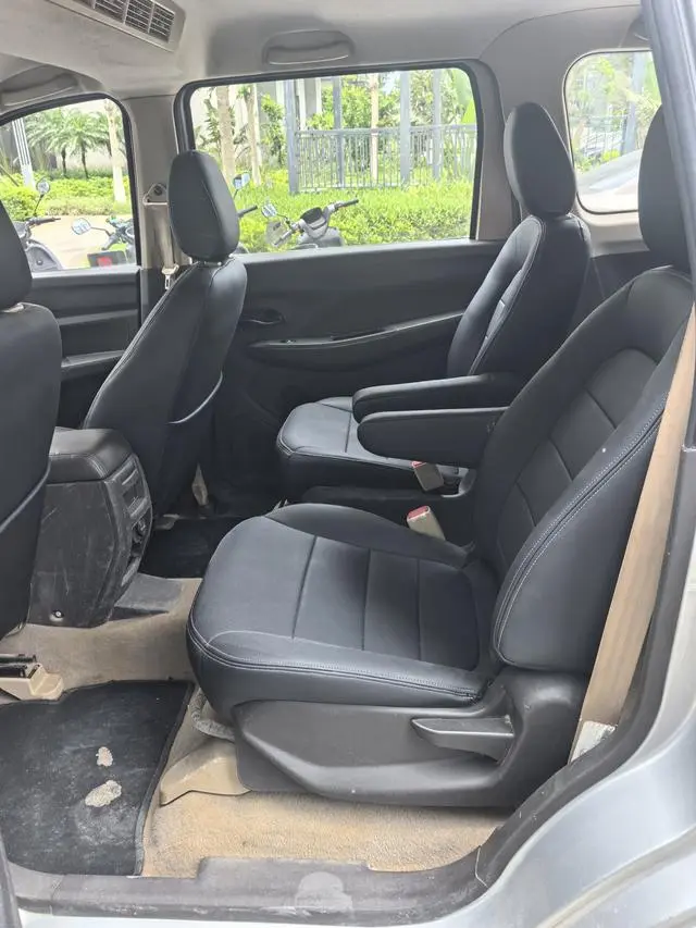 Wuling Wuling Hongguang 1.5L S comfort type country VI