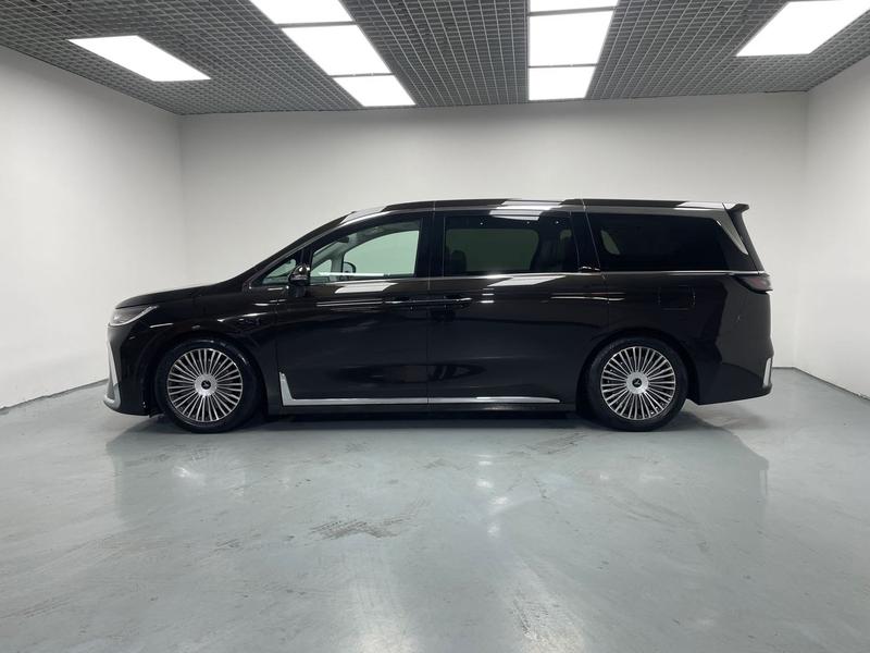 Voyah Lantu Dreamer PHEV 2025