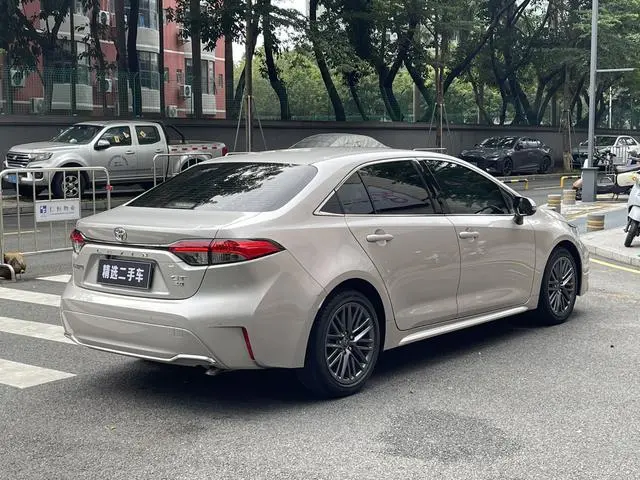 TOYOTA Ling Shang 2.0L Deluxe Edition