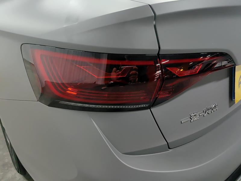 Volkswagen Sagitar 2023