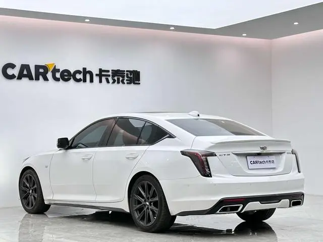 Cadillac Cadillac CT5 28T platinum sporty