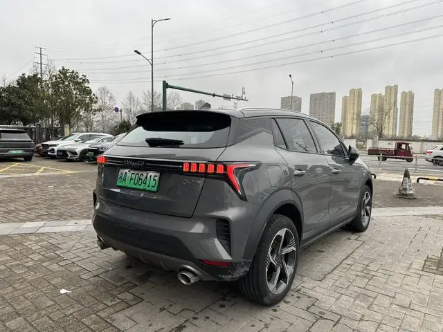 LYNK & CO Lynk & Co. 06 EM-P PHEV Remix Shero