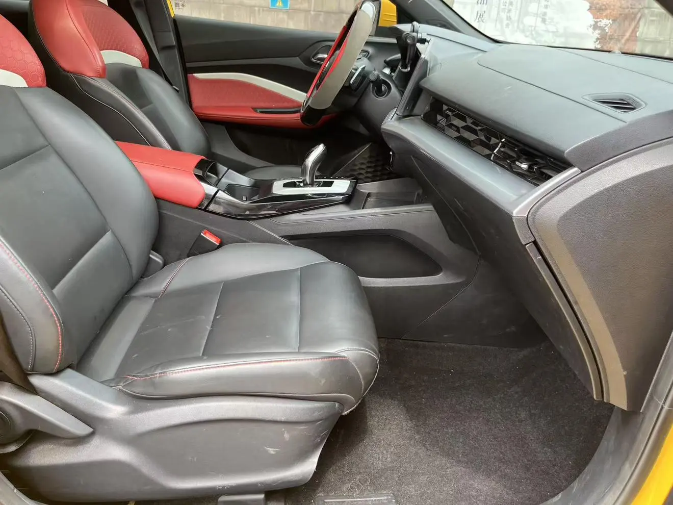 MG MG5 180DVVT CVT Youth Fashion Edition