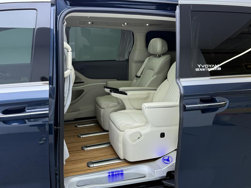 Voyah Lantu Dreamer PHEV 2025