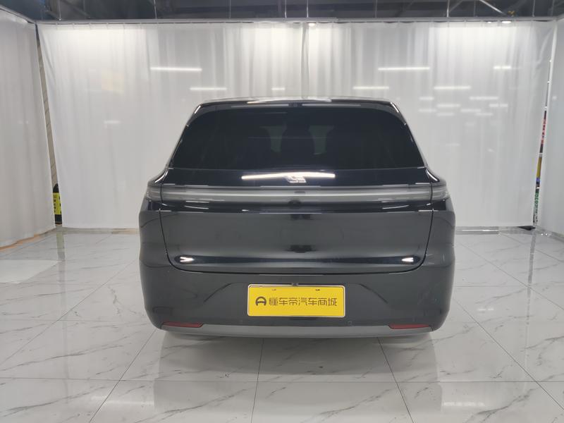 Li Auto Ideal L6 2024